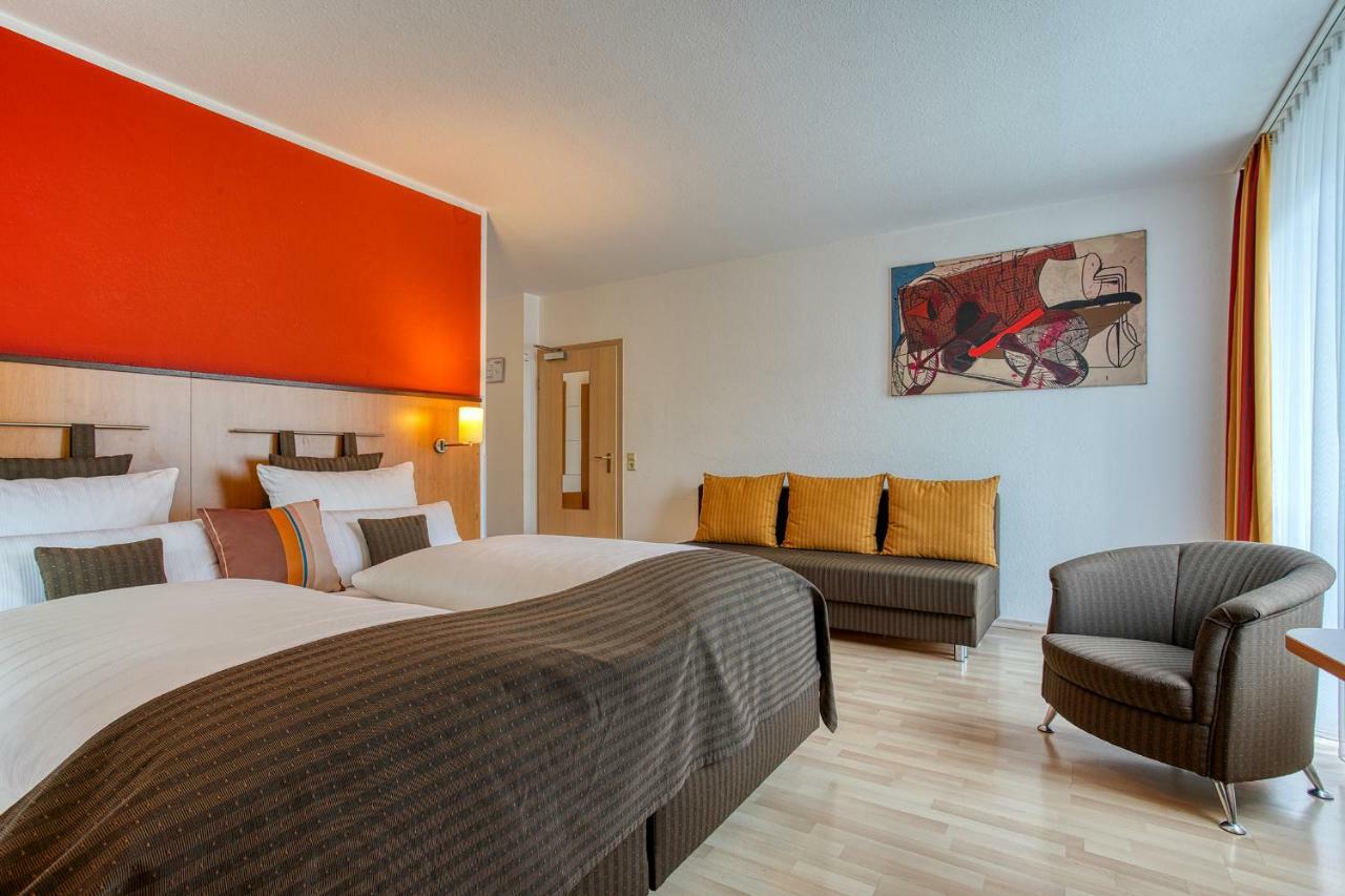 Centro Hotel U-NO 1 Großbettlingen Exterior foto